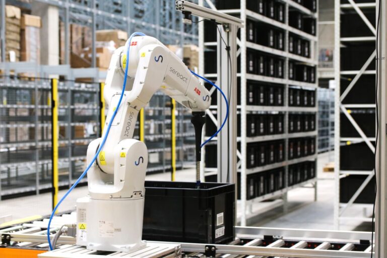 Gamechanger im Lager: KI-basierte Robotik definiert Warehouse Automation neu