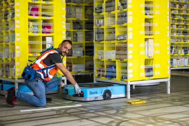 Neues Amazon Logistikzentrum: Alles über den modernsten Robotics-Standort in Nordrhein-Westfalen