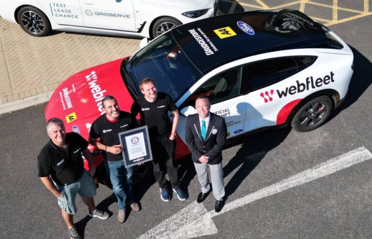 Webfleet stellt neuen GUINNESS WORLD RECORD™ mit einem Elektroauto auf