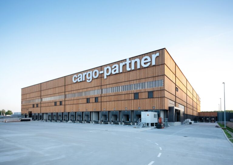 cargo-partner: Neuer LKW-Service verbindet Westeuropa mit Zentral- und Osteuropa 